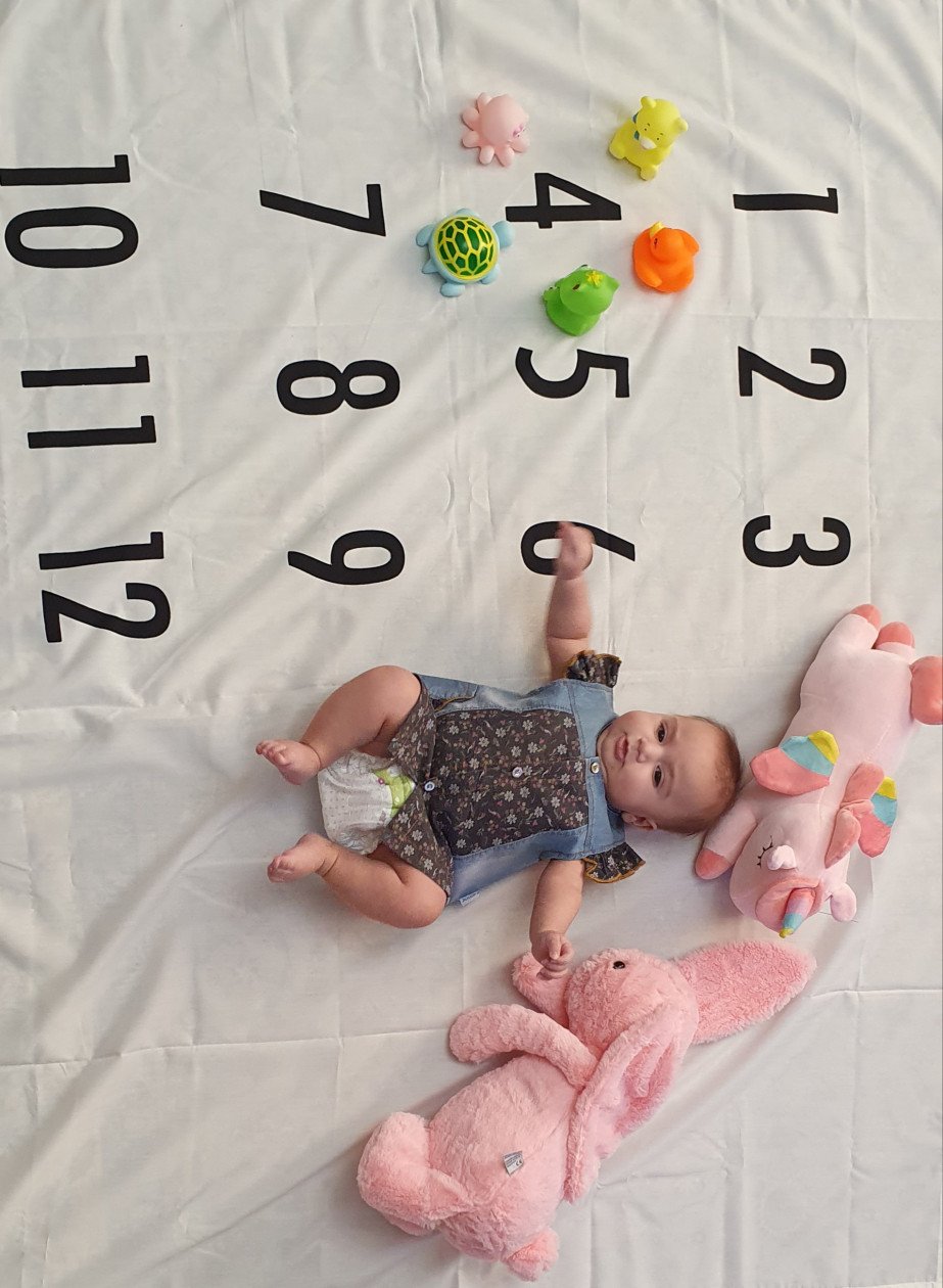 غلتیدن نوزاد آندیا حفیظی