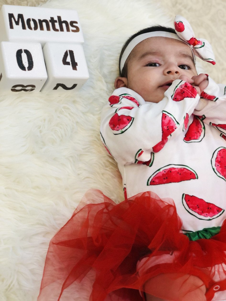 چهار ماهگی نوزاد دلناز جلیلی نیا