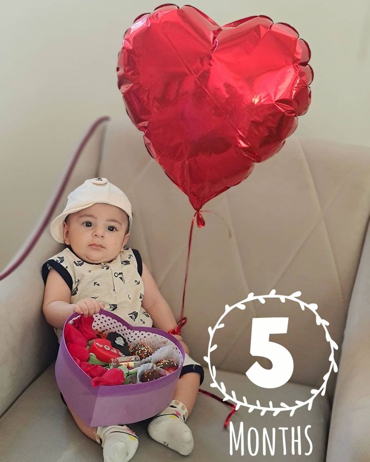 پنج ماهگی نوزاد علیسا