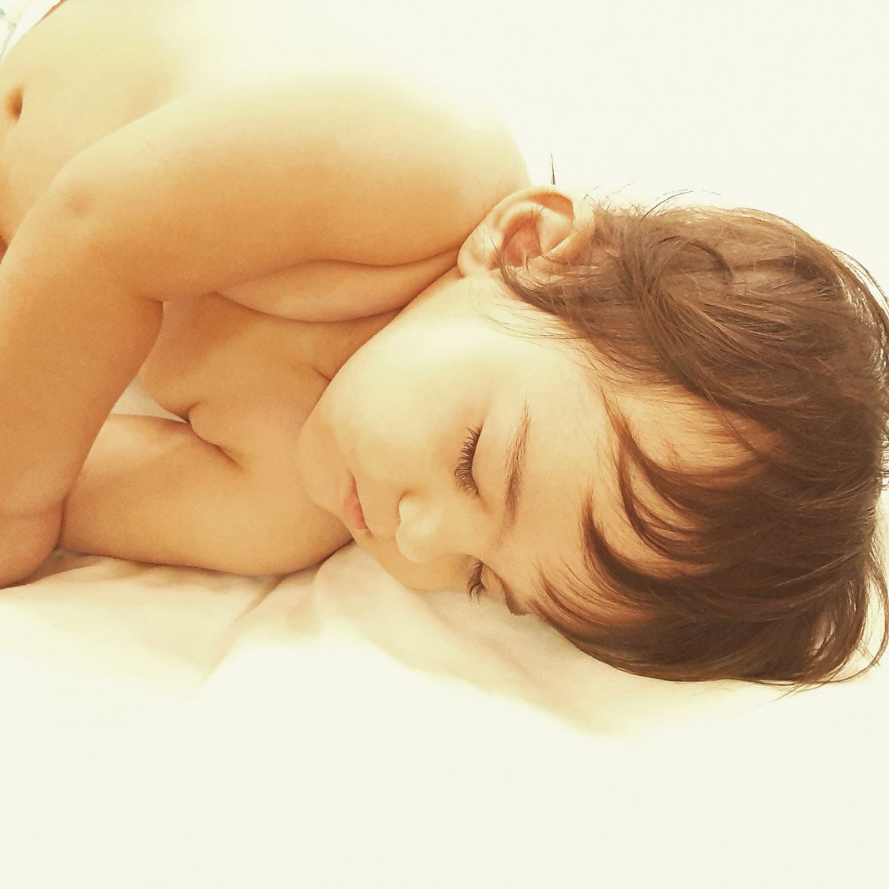 تم عکس زمستانی نوزاد الوین معرفت