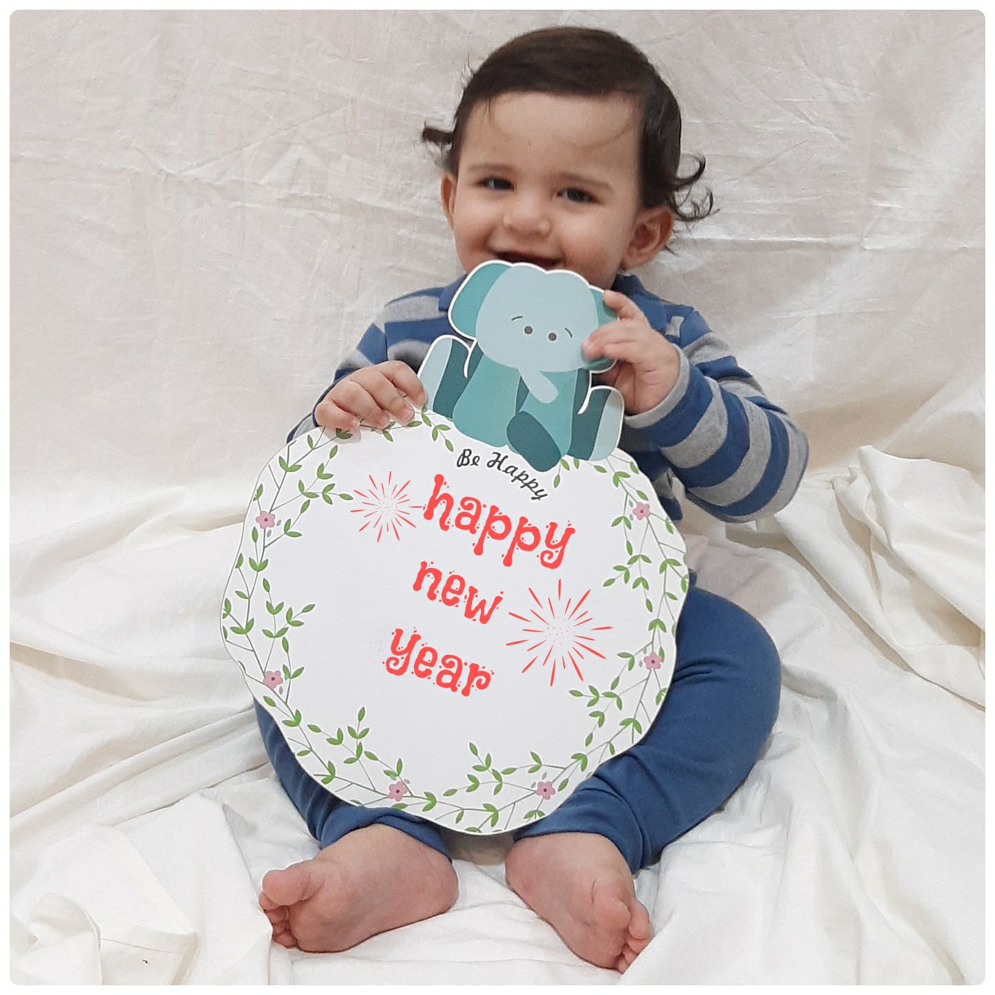 تم عکس زمستانی نوزاد الوین معرفت