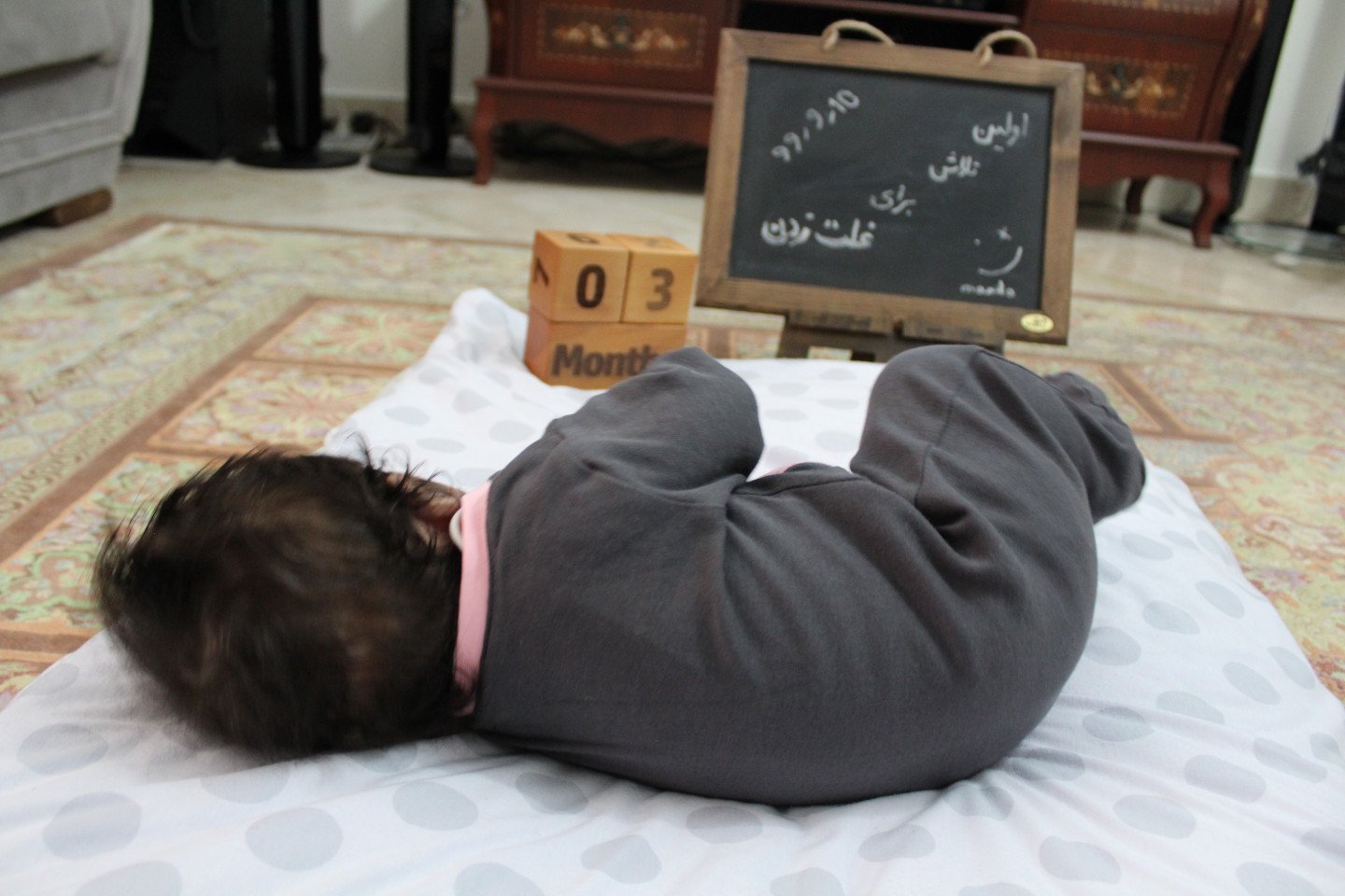 جشن کریسمس کودک مانيلا خليلي