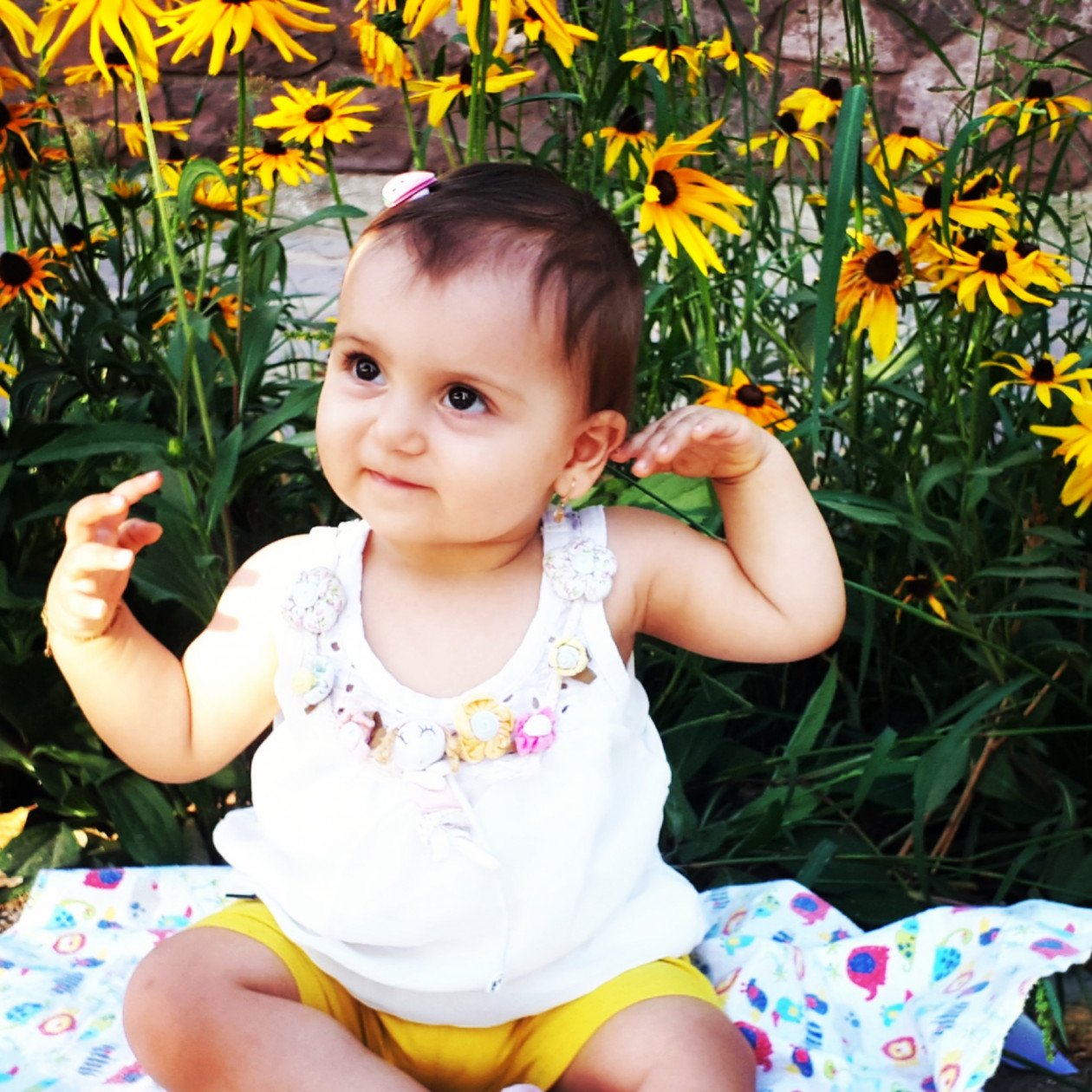 تم عکس تابستانی کودک هانا سورانی