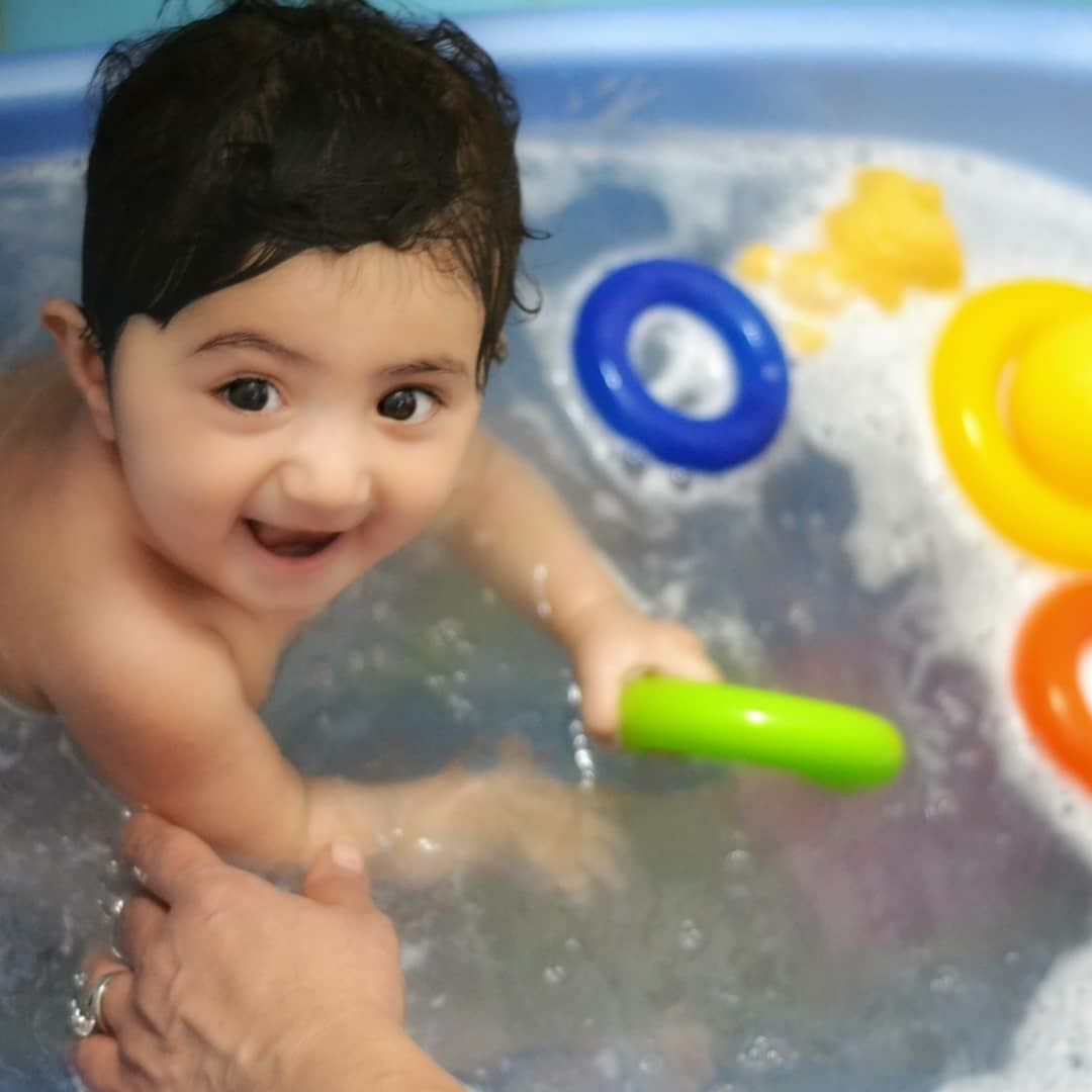 تم عکس تابستانی کودک نیلی نجفی