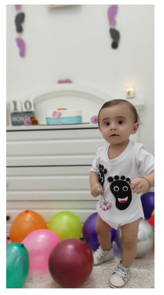 راه رفتن نوزاد طاها