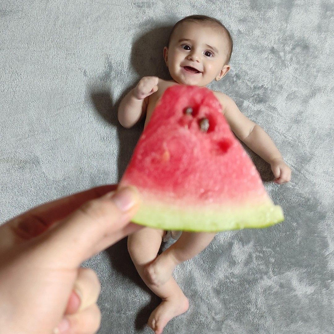 عکاسی با میوه طاها