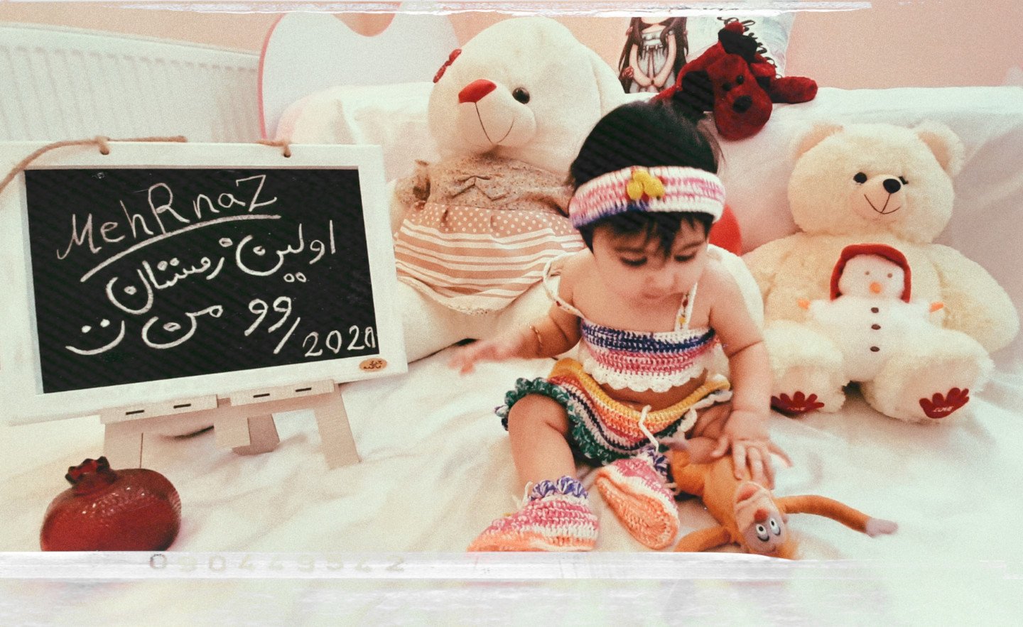 تم عکس زمستانی نوزاد مهرناز بهنیا