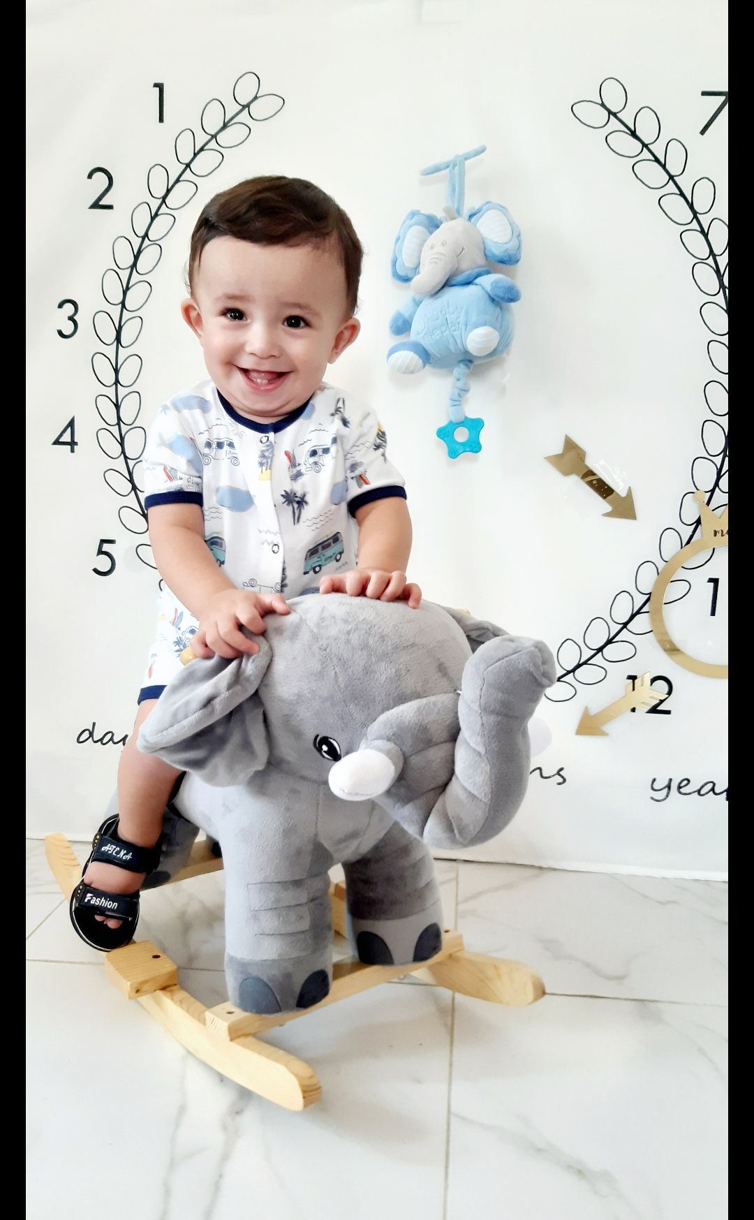 یازده ماهگی نوزاد محمدحسین حسین پور