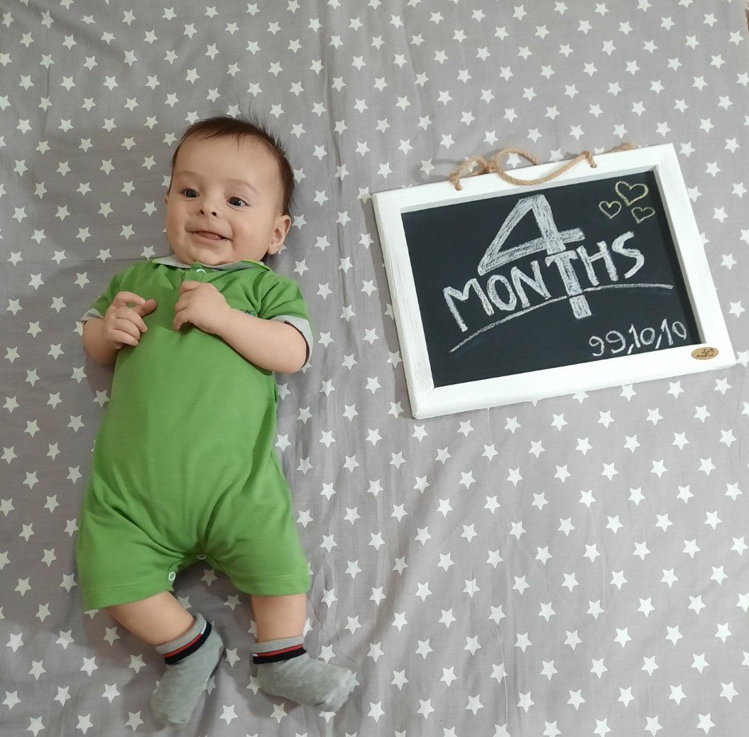 تخته سیاه سفید آریا حیدری