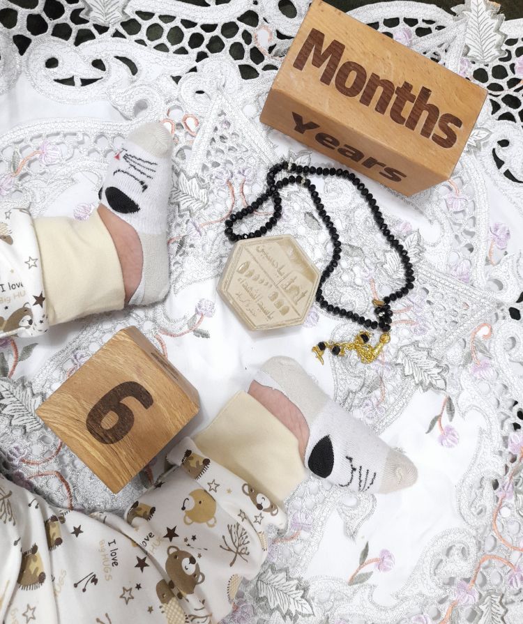 چهار‌دست و پا رفتن نوزاد یلدا عمو قنبری