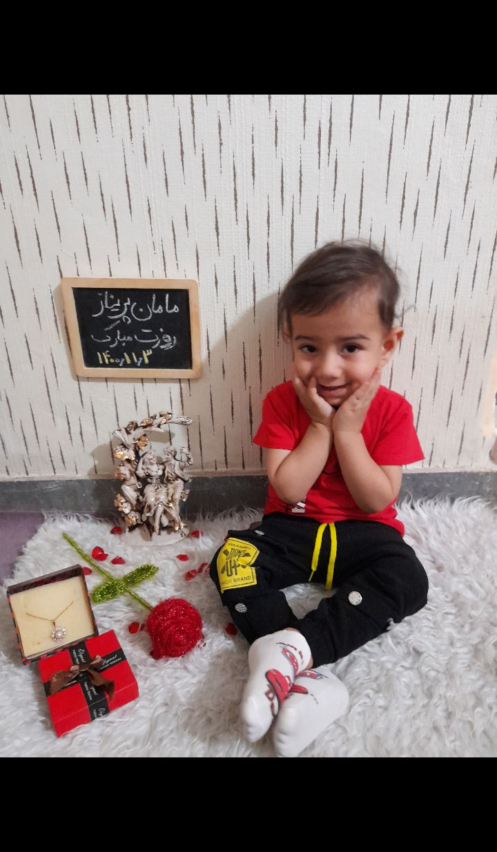 روز-مادر ارشام دهقان