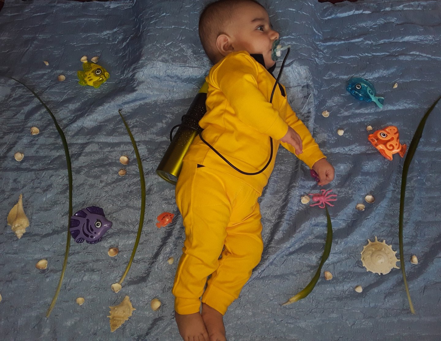 غلتیدن نوزاد ارشام دهقان