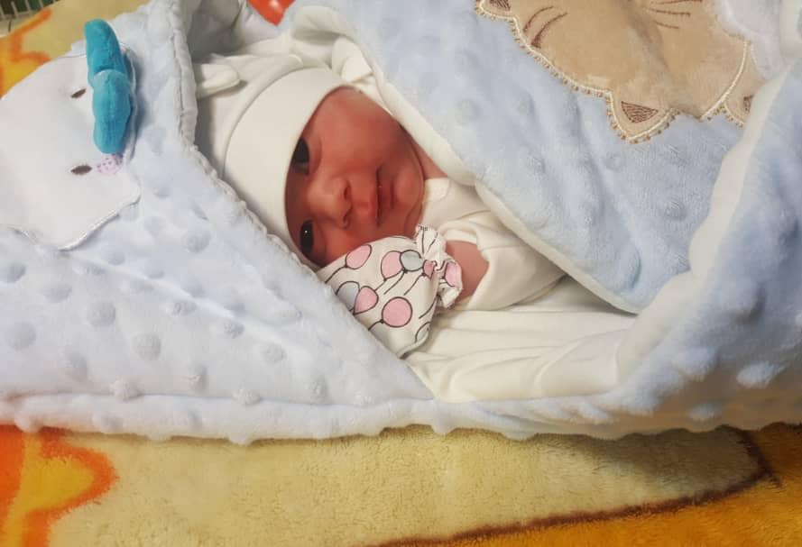 متولد شدن نوزاد جوونه سلمان زاده