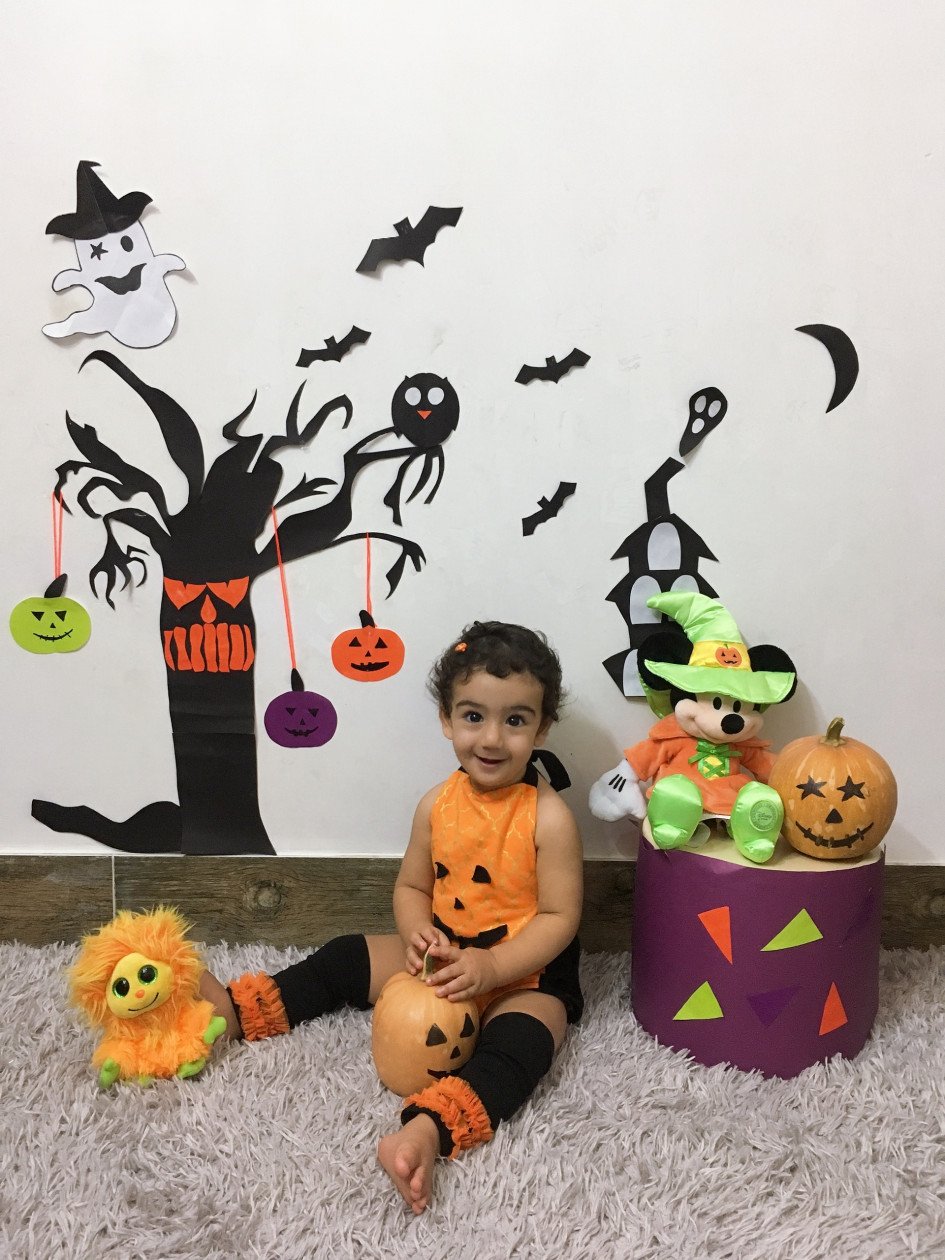 جشن هالووین کودک دلوین قلی نژاد