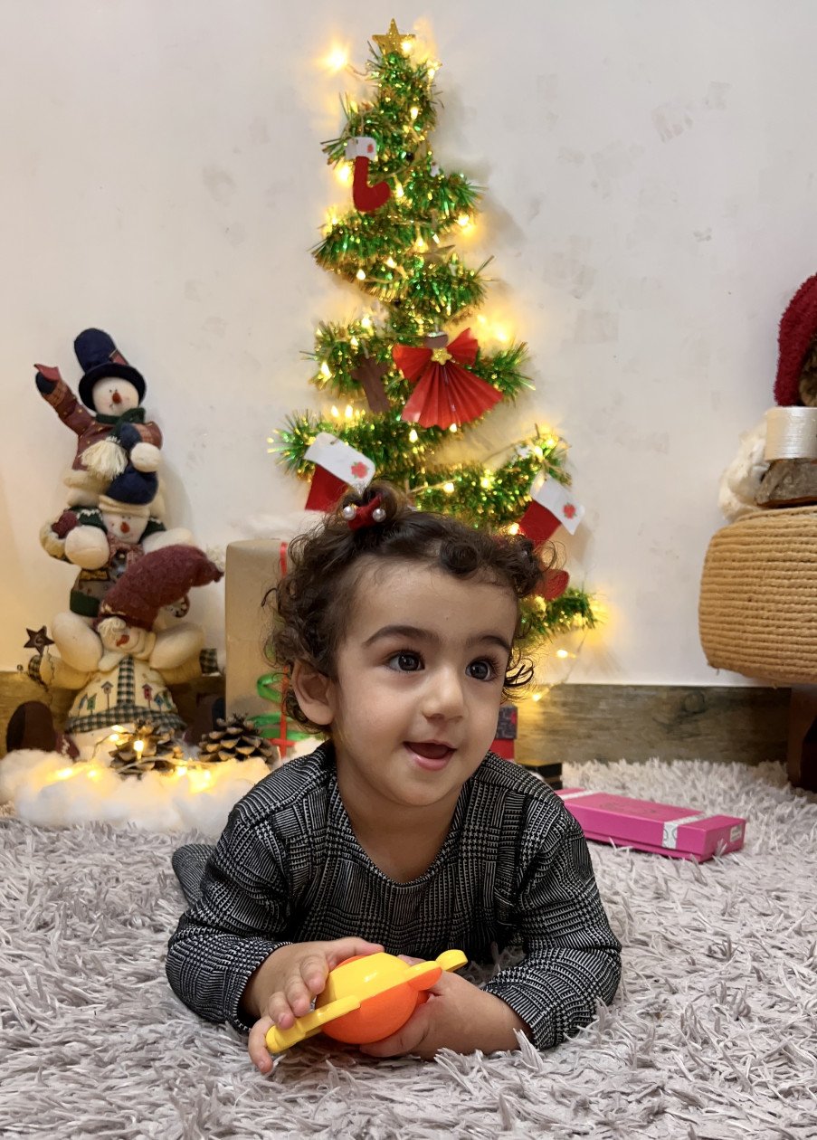 جشن کریسمس کودک دلوین قلی نژاد