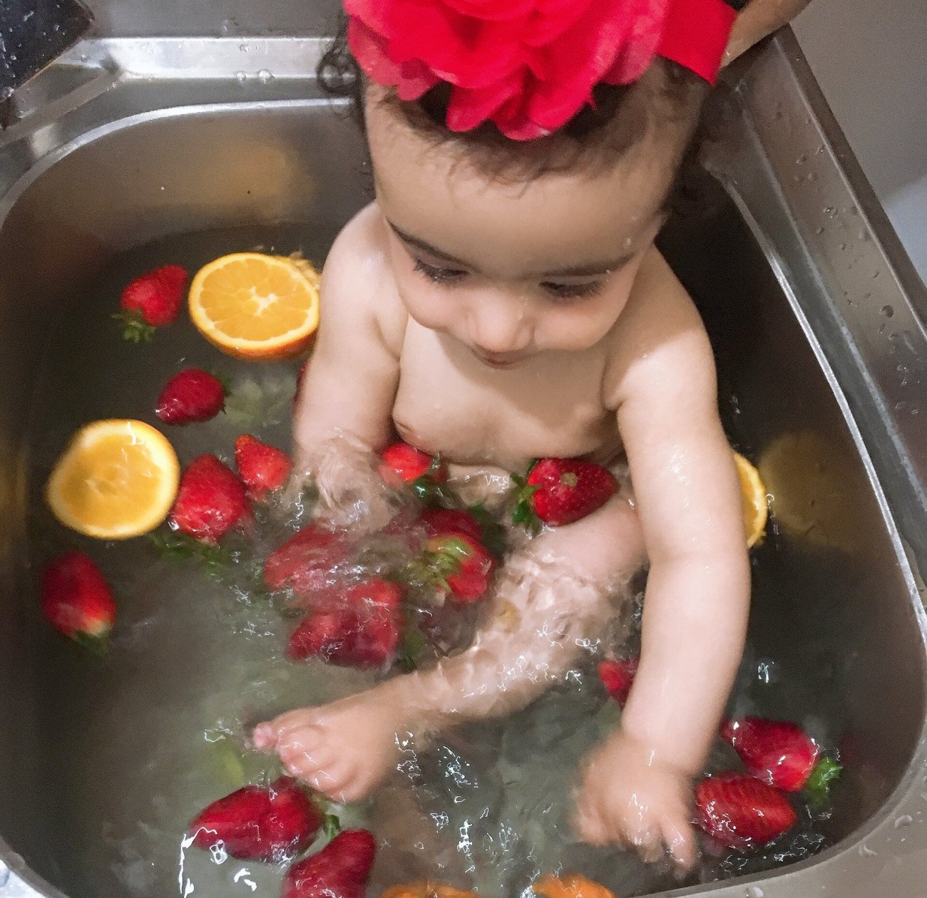 اولین نشستن نوزاد دلوین قلی نژاد