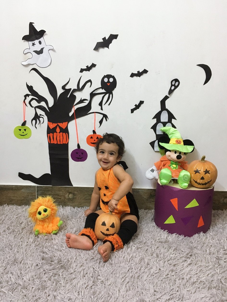 جشن هالووین کودک دلوین قلی نژاد