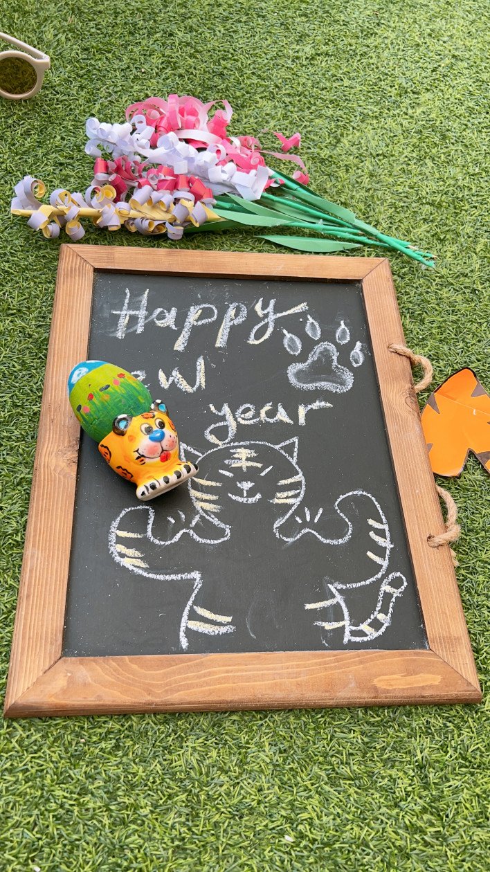 شانزده ماهگی کودک دلوین قلی نژاد