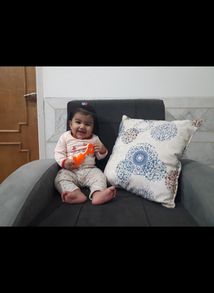 اولین نشستن نوزاد ایه عرب پور