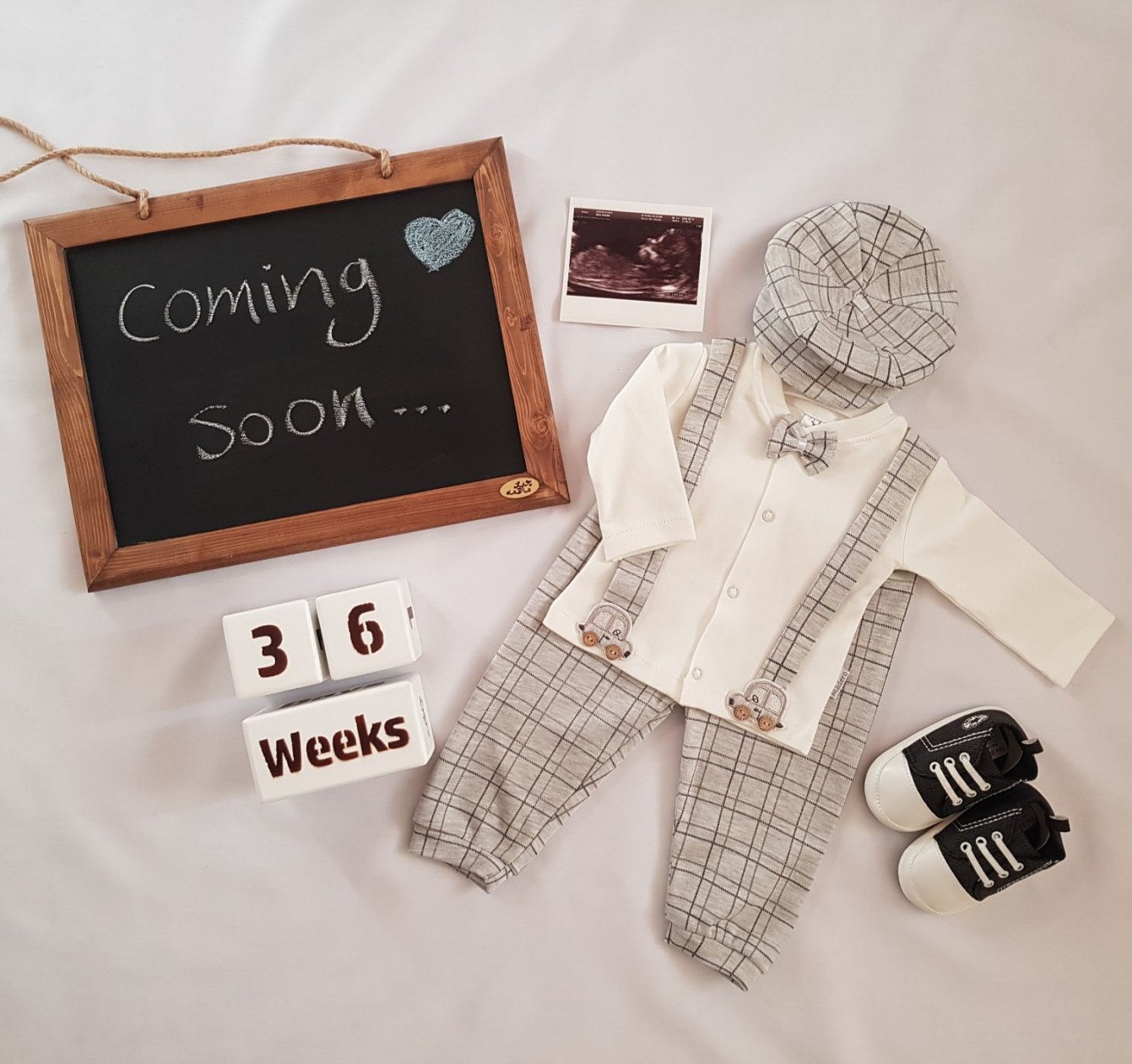 مکعب تاریخ‌شمار فرهان نقی زاده