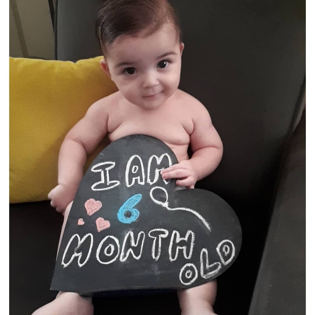 اولین نشستن نوزاد مانیار