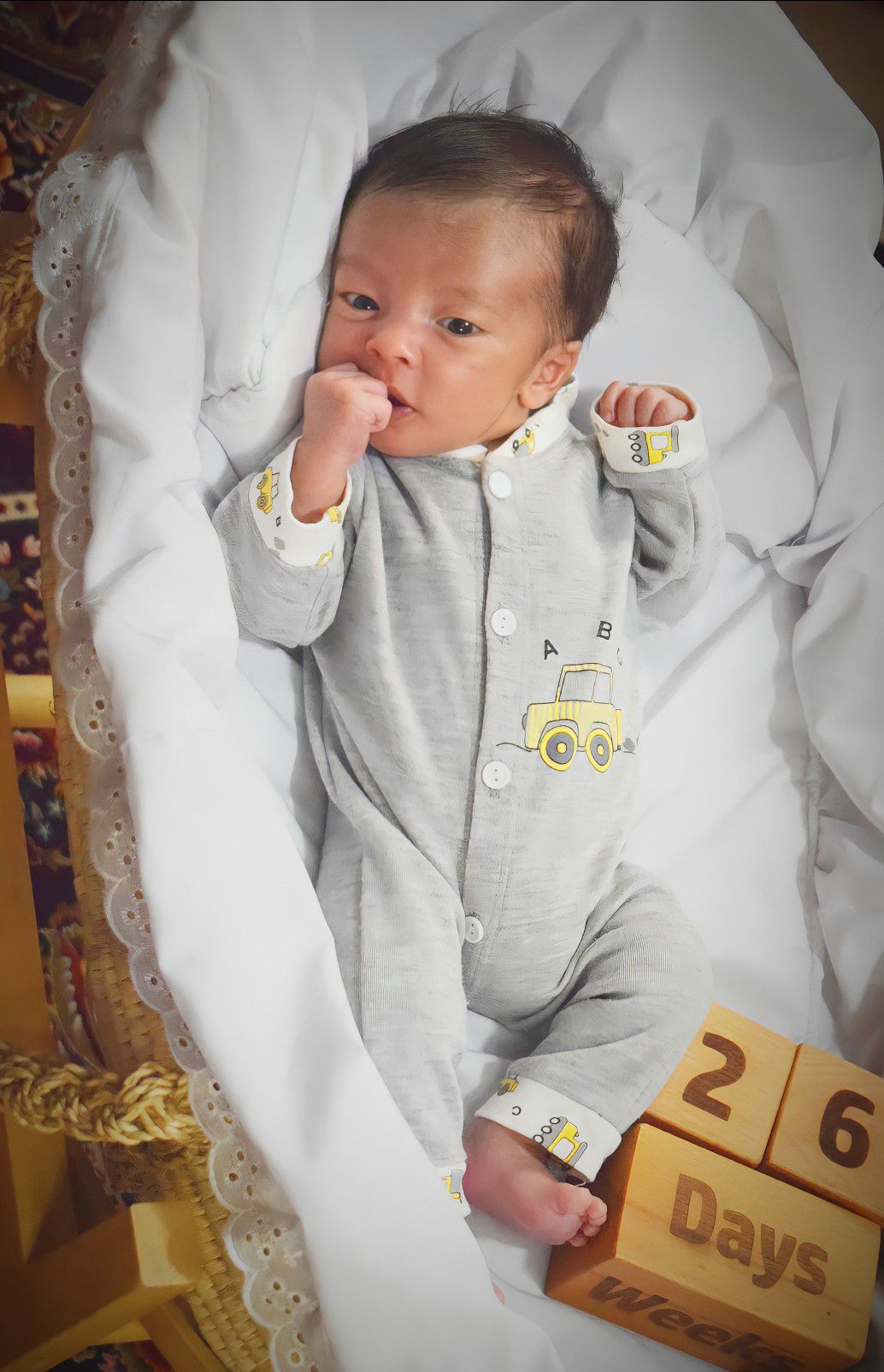 یک ماهگی نوزاد آدریَن شاپورجانی