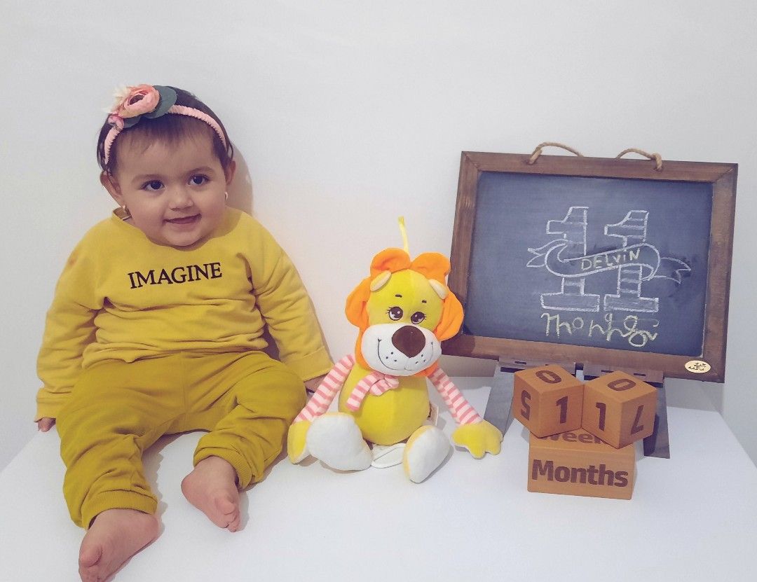 یازده ماهگی نوزاد delvin