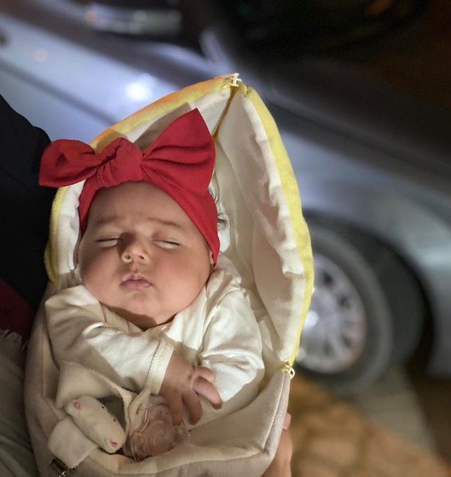 یک ماهگی نوزاد delvin