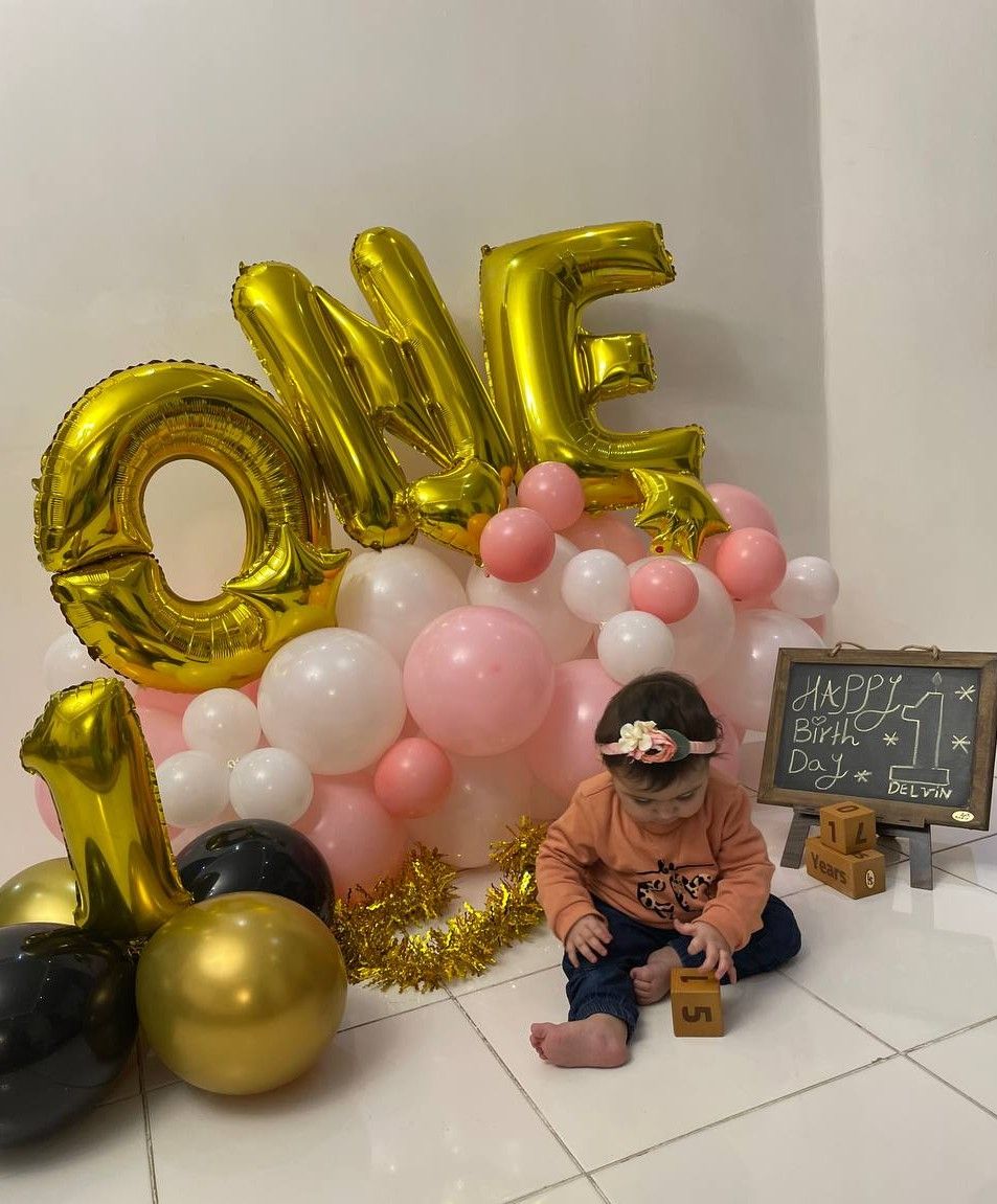 تولد یک سالگی کودک delvin