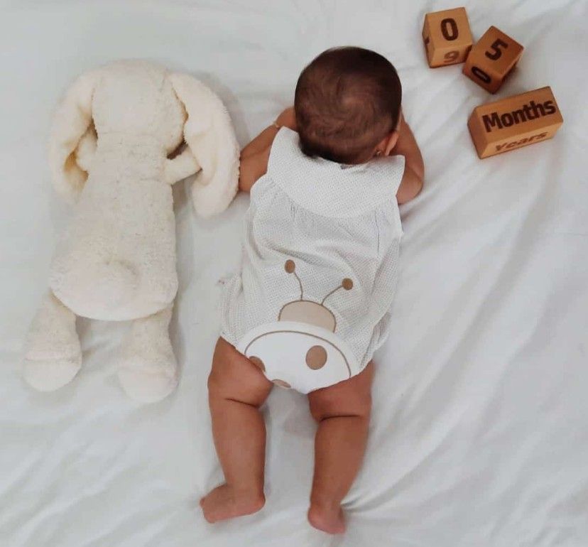 غلتیدن نوزاد delvin