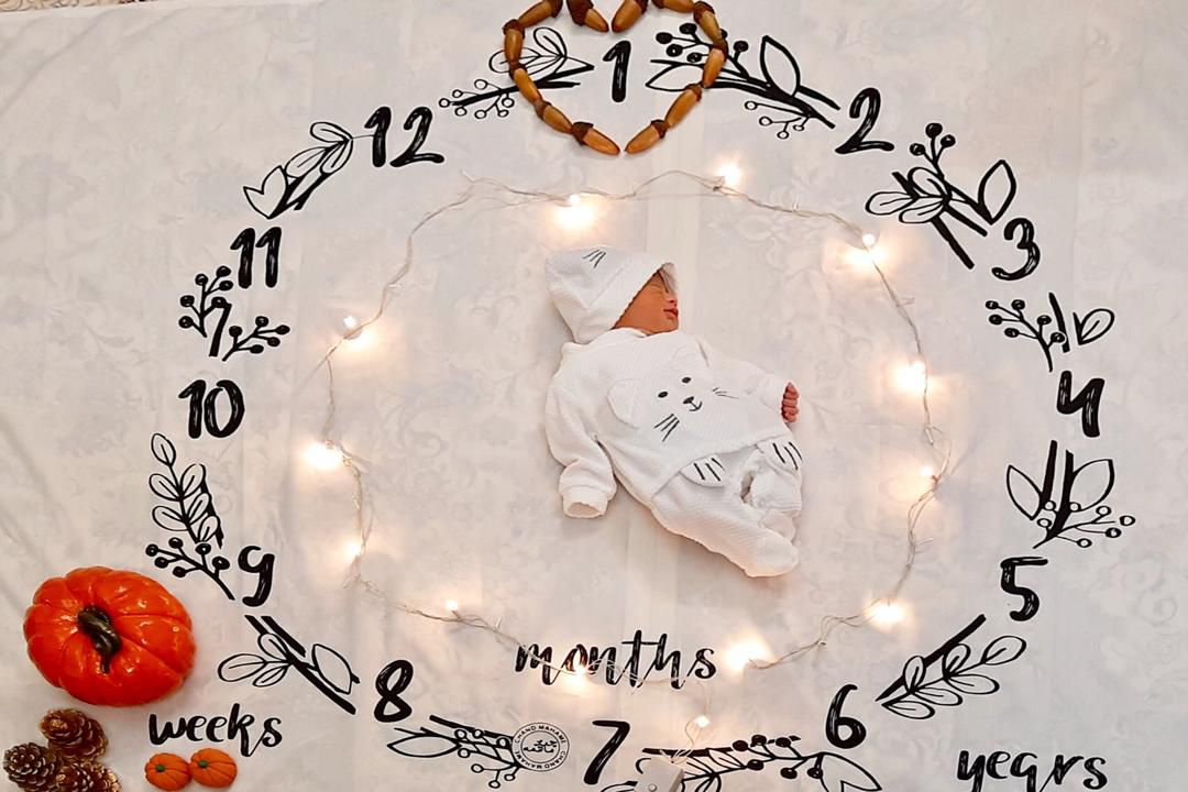 یک ماهگی نوزاد ویهان وکیل زاده