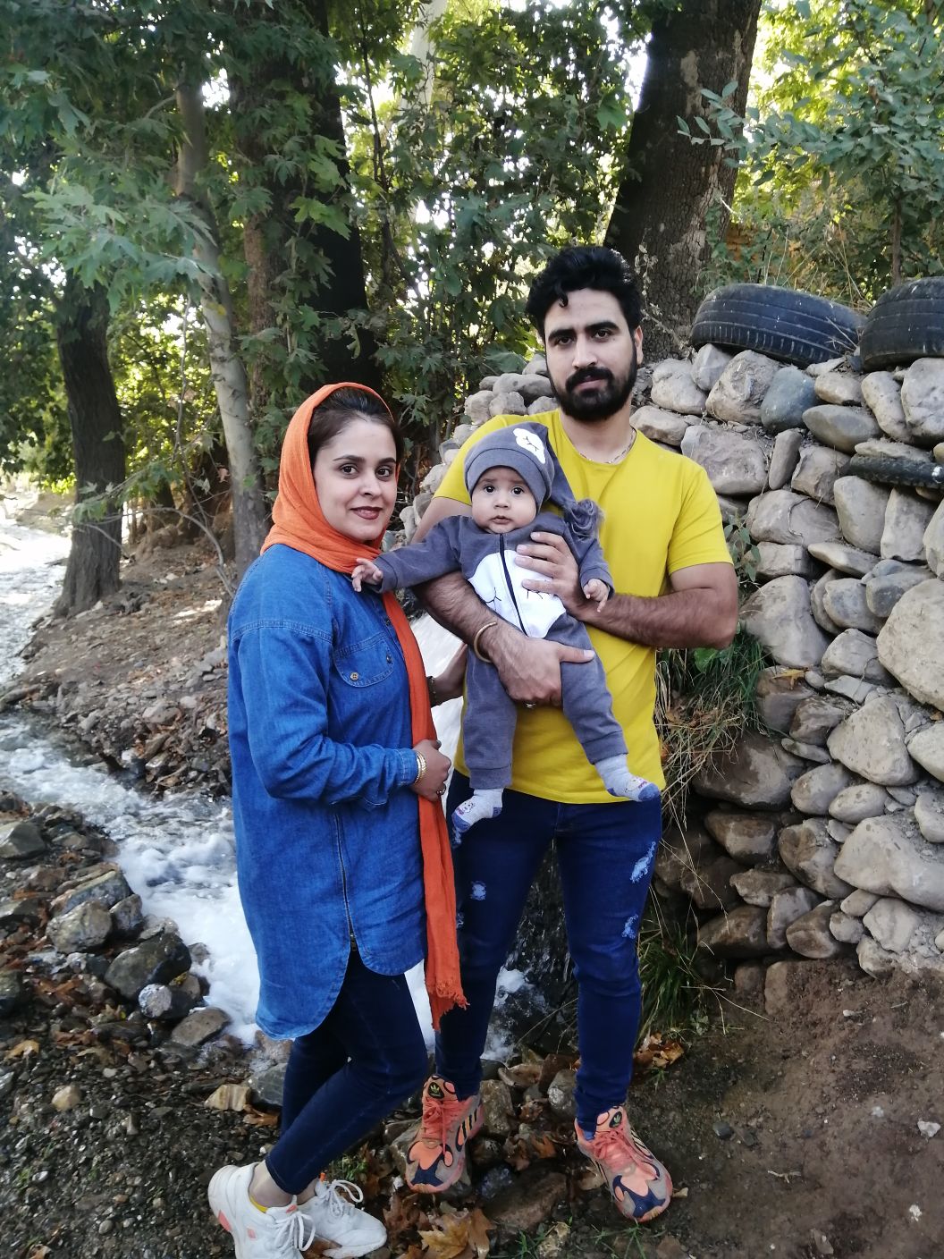 عکس خانوادگی من جاوید پیرگزی