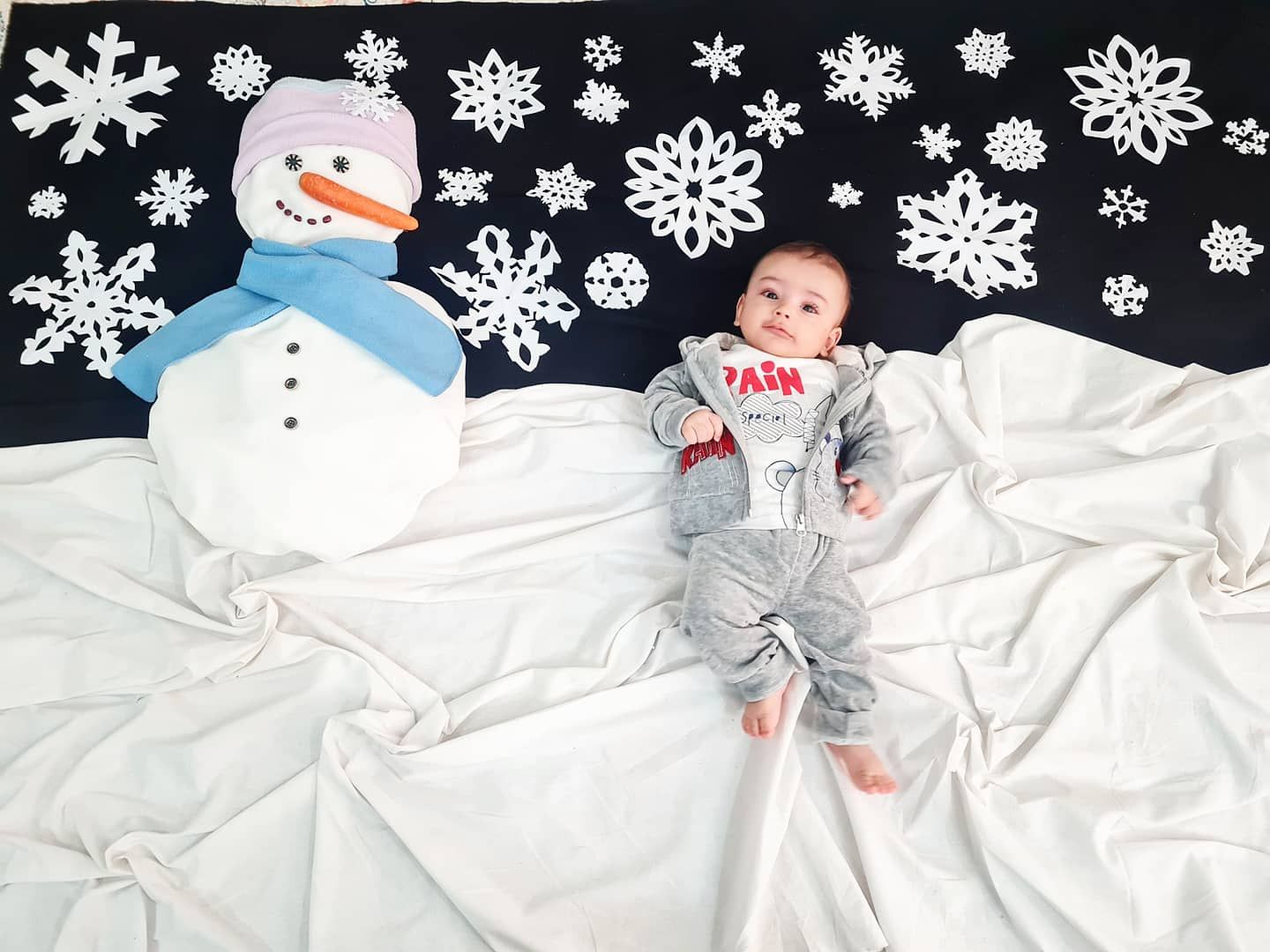 تم عکس زمستانی نوزاد ارسلان کوچه باغی