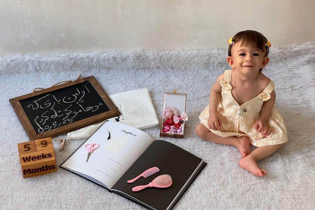 اصلاح موی نوزاد آتریسا علیزاده