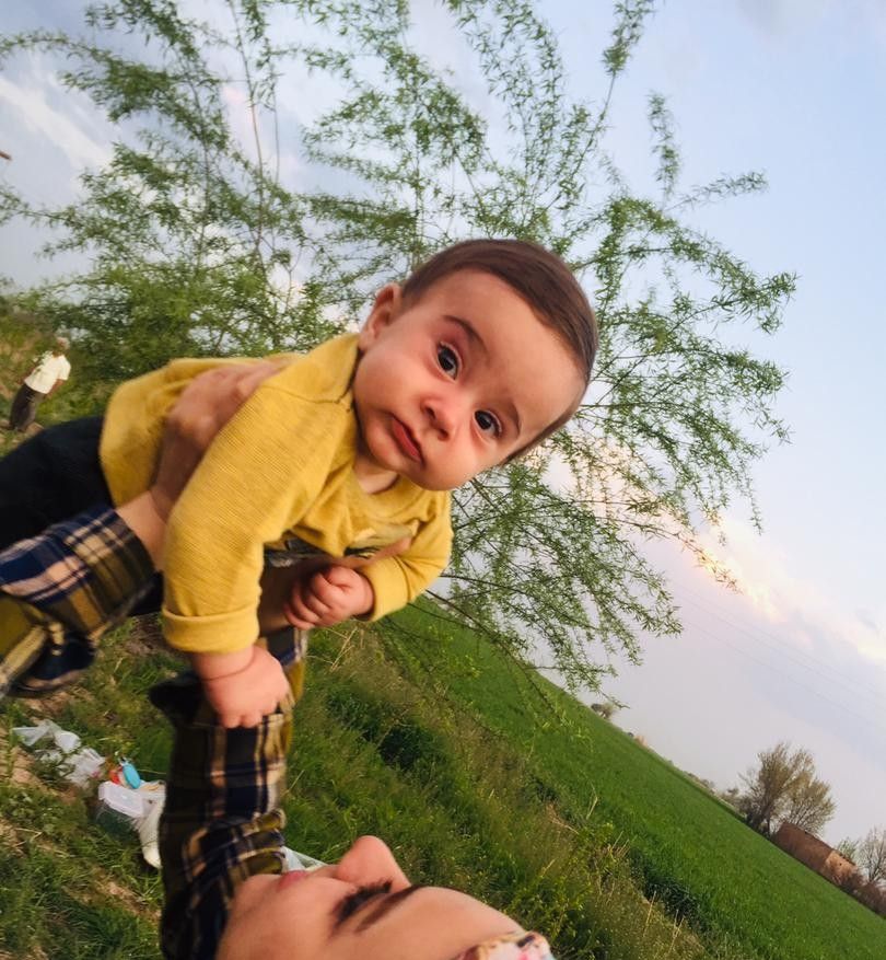 اولین نشستن نوزاد امیرحیدر حسین مقدم