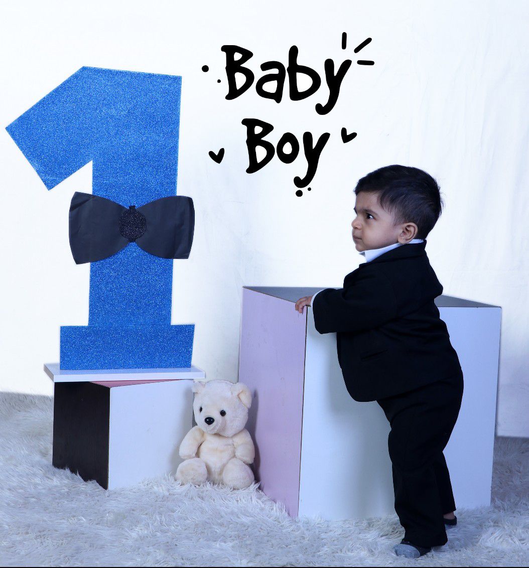 تولد یک سالگی کودک بنیامین ربیعی