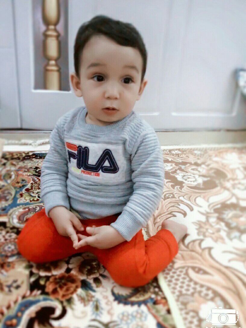 اولین نشستن نوزاد محمدجوادخرده دان