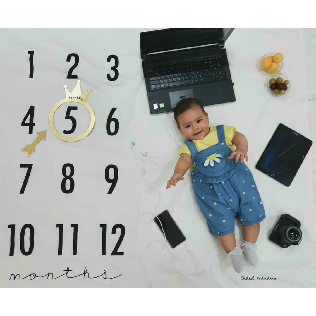 پارچه ماهگرد نوزاد طرح کلاسیک هلنا سادات هاشمی زاده