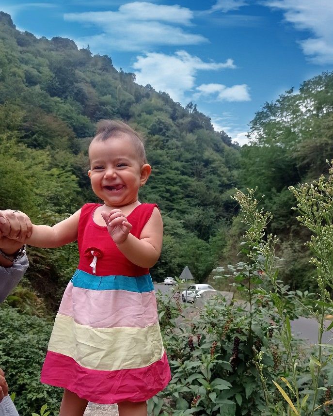 تم عکس تابستانی کودک بنیتا غفاری