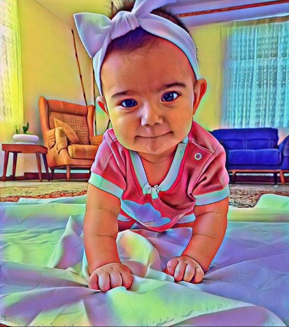 چهار‌دست و پا رفتن نوزاد بنیتا غفاری