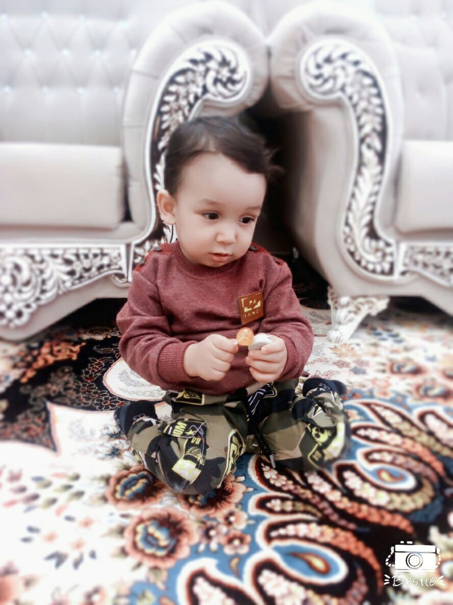 اولین نشستن نوزاد محمدجوادخرده دان