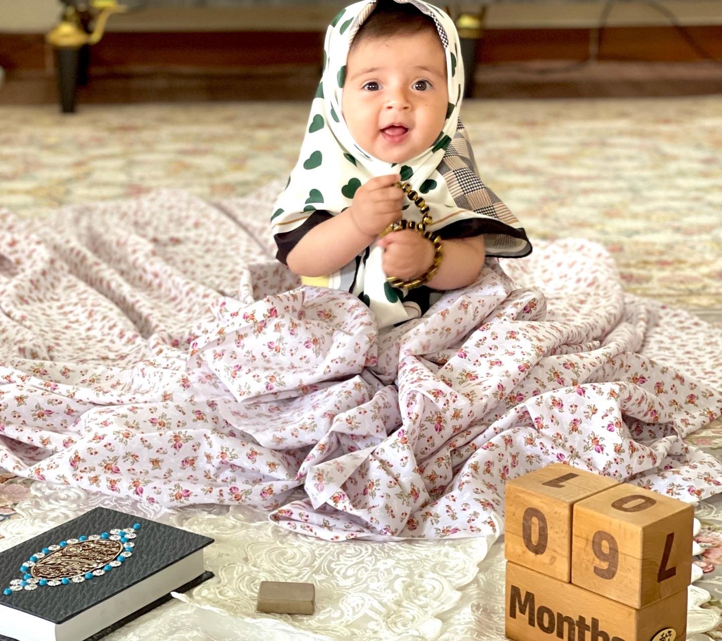 عکس نوزاد در سفر آریانا استیری