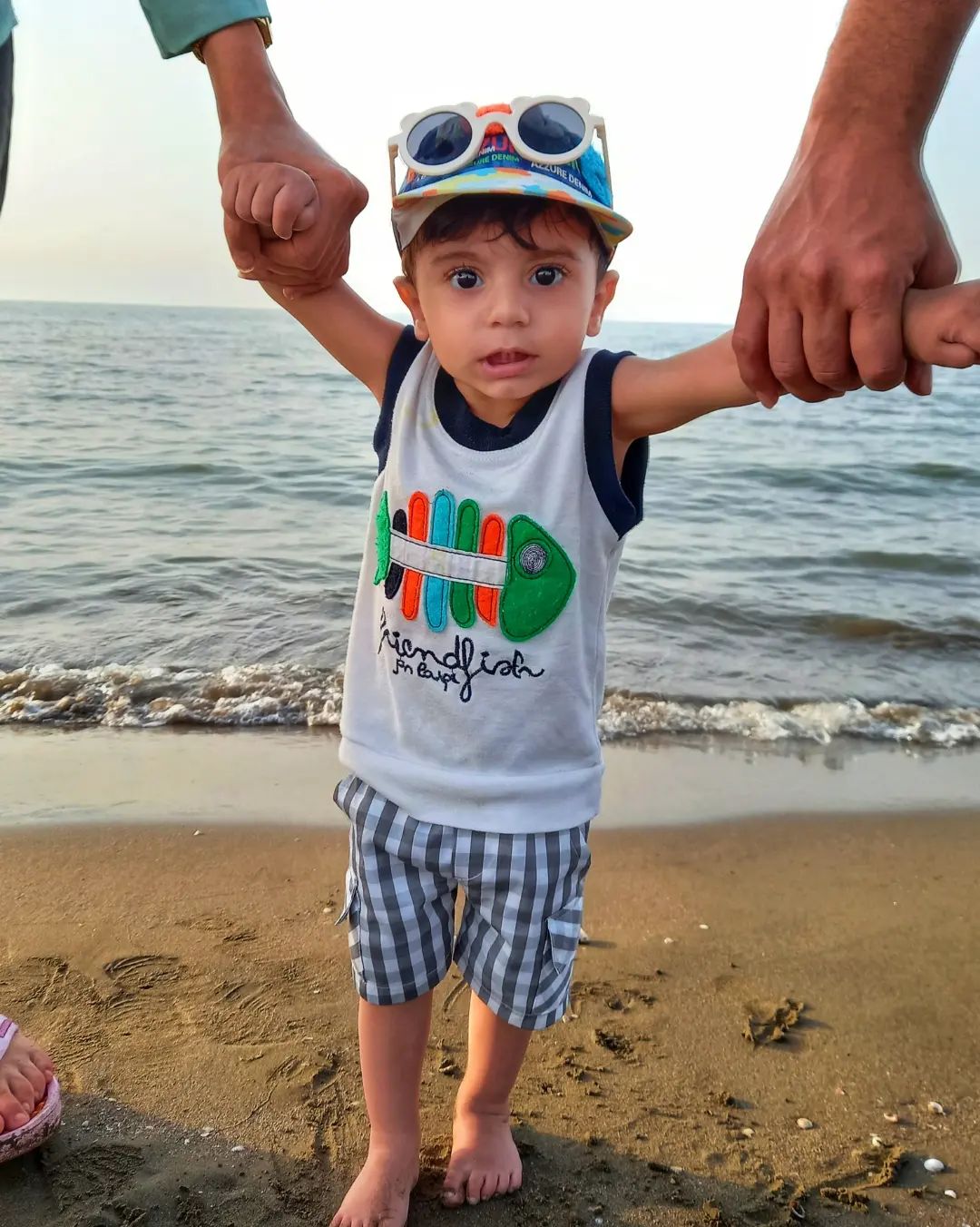 تم عکس تابستانی کودک رهام براری