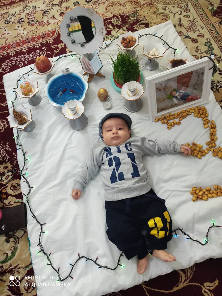 اولین خنده نوزاد آرادقهفرخی