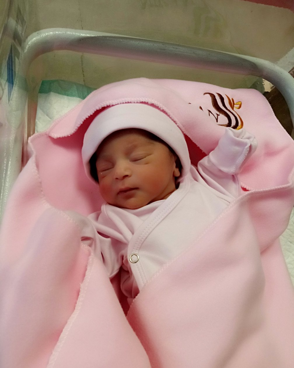 متولد شدن نوزاد ملودی فهیمی