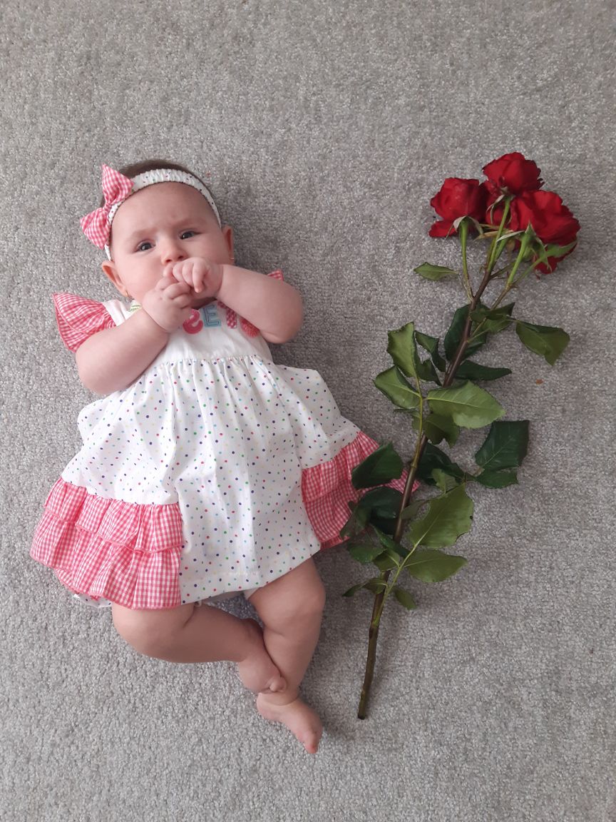 عکس نوزاد دختر آوا