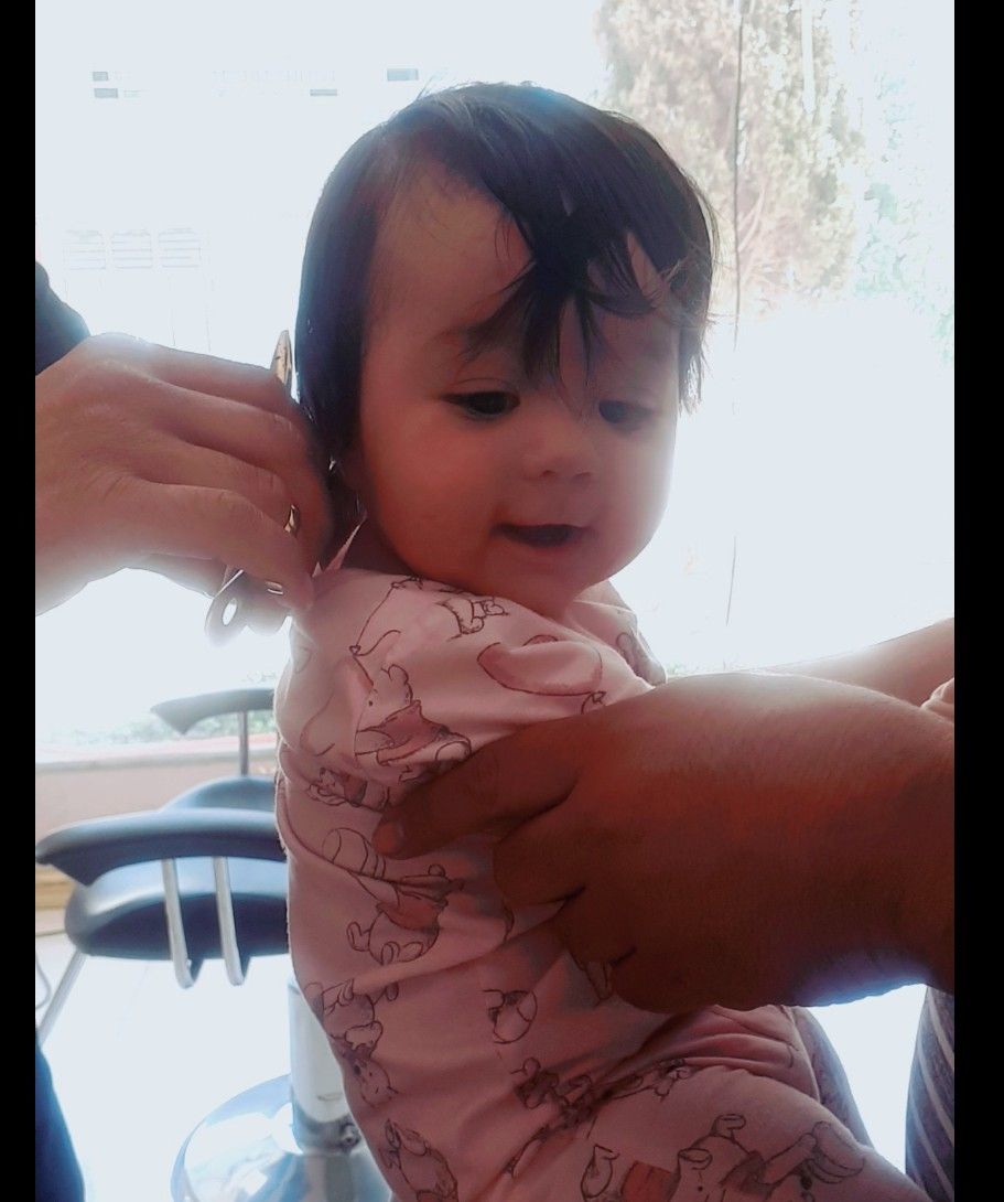 اصلاح موی نوزاد یاسمین افشار