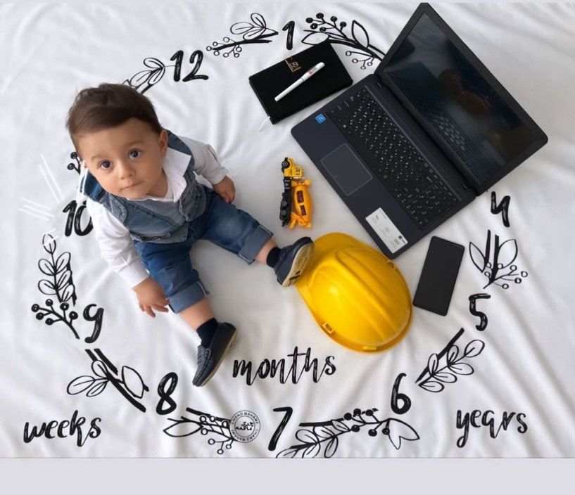 ده ماهگی نوزاد منان صالحی☺