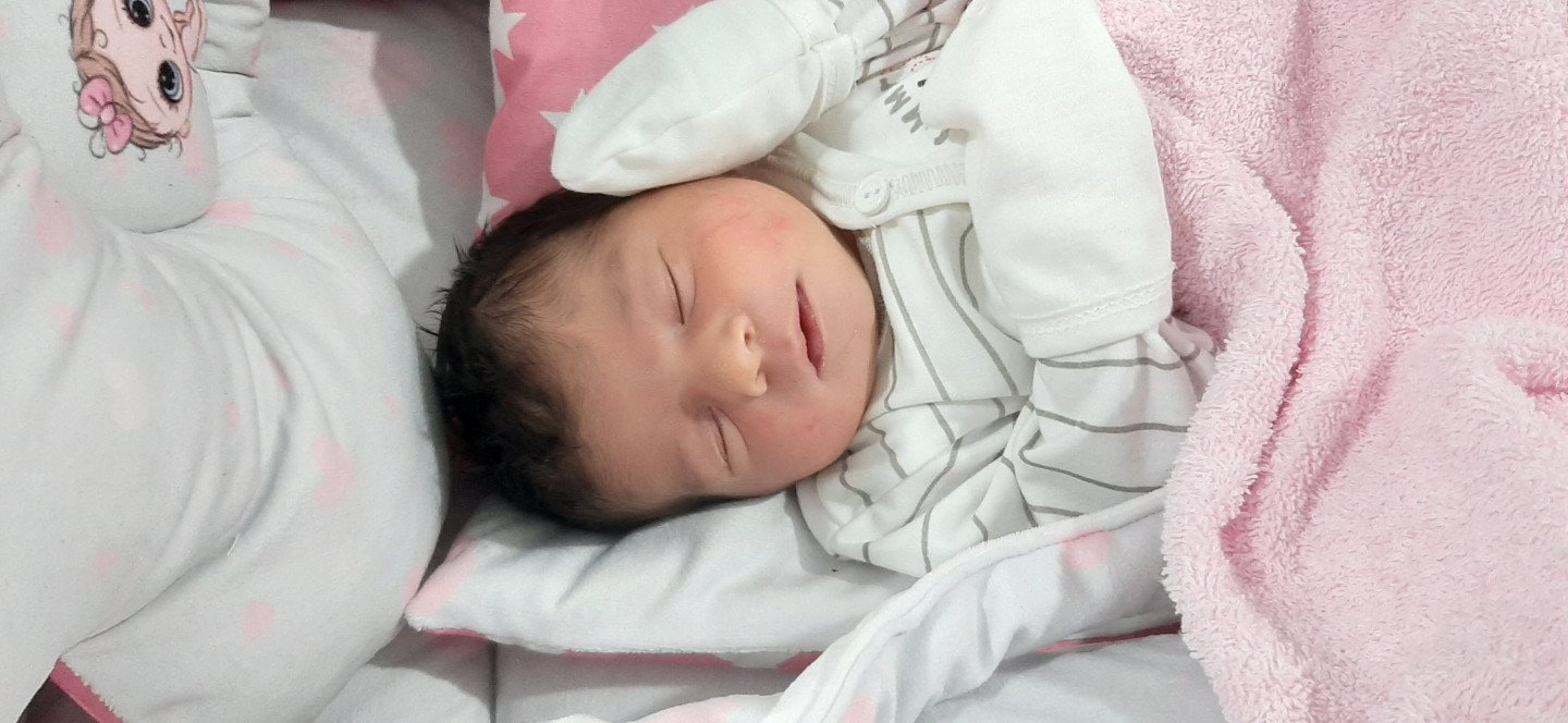 متولد شدن نوزاد هانا مددی