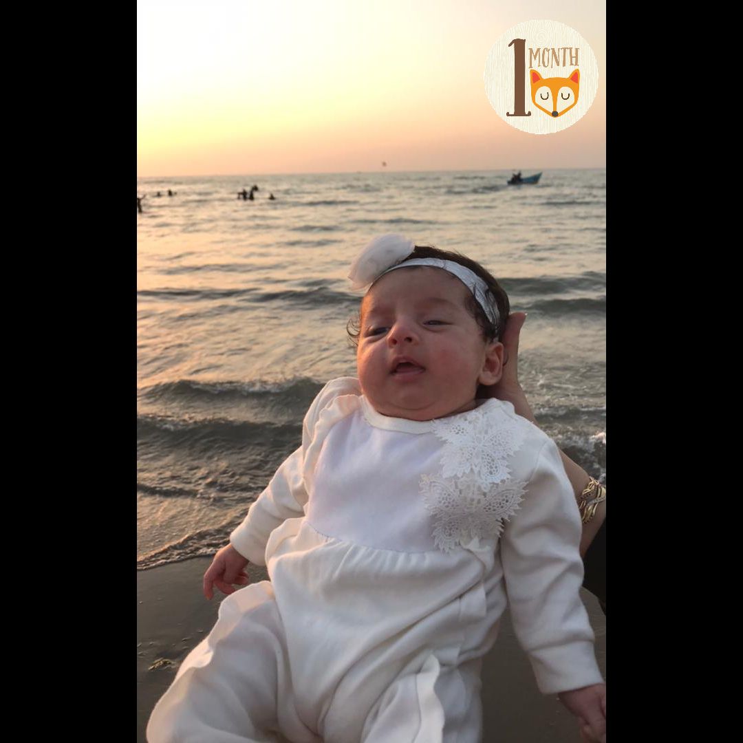 یک ماهگی نوزاد درسا گلی